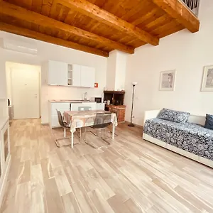 residenza-cavour-50129.it-tuscanyhotel.com/